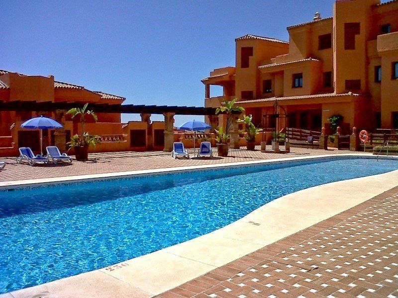 Royal Suites Marbella เบนาบีส ภายนอก รูปภาพ