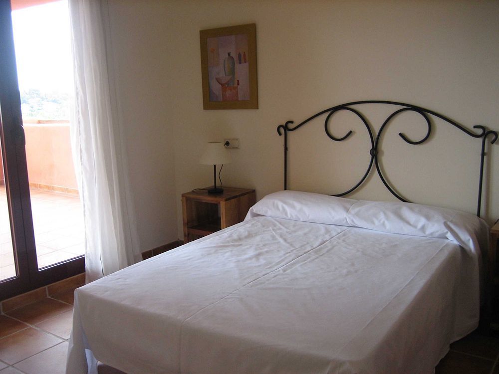 Royal Suites Marbella เบนาบีส ภายนอก รูปภาพ