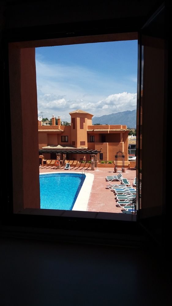Royal Suites Marbella เบนาบีส ภายนอก รูปภาพ